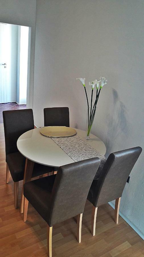 Apartmani Tatic Štinjan Eksteriør billede
